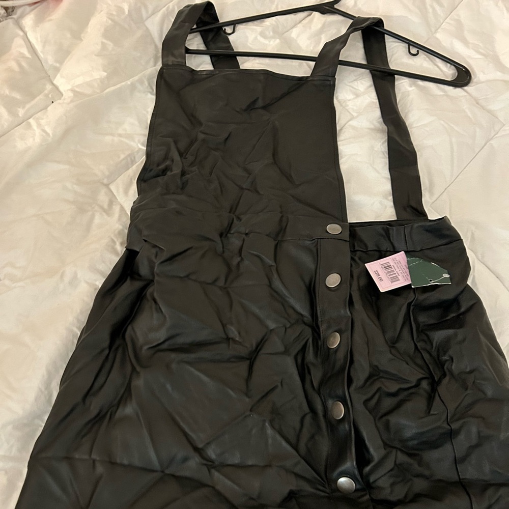 New black overall SKIRT